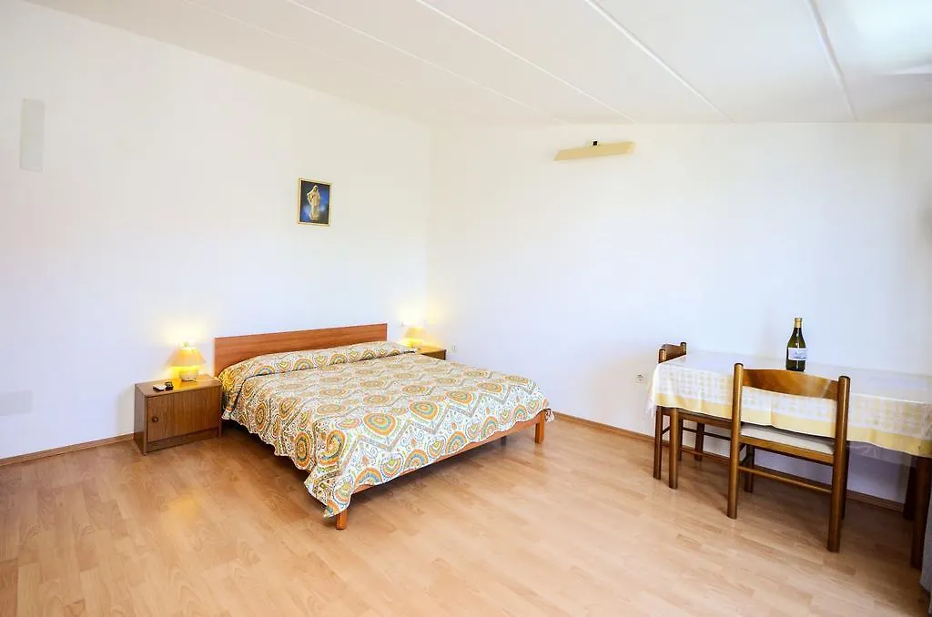 Apartments Romano Rovinj Hırvatistan