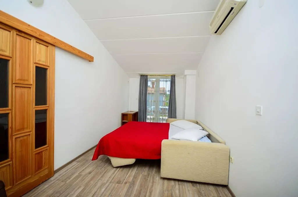 Apartments Romano Rovinj 0*,