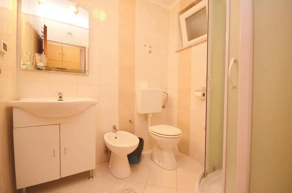 Apartments Romano روفينج