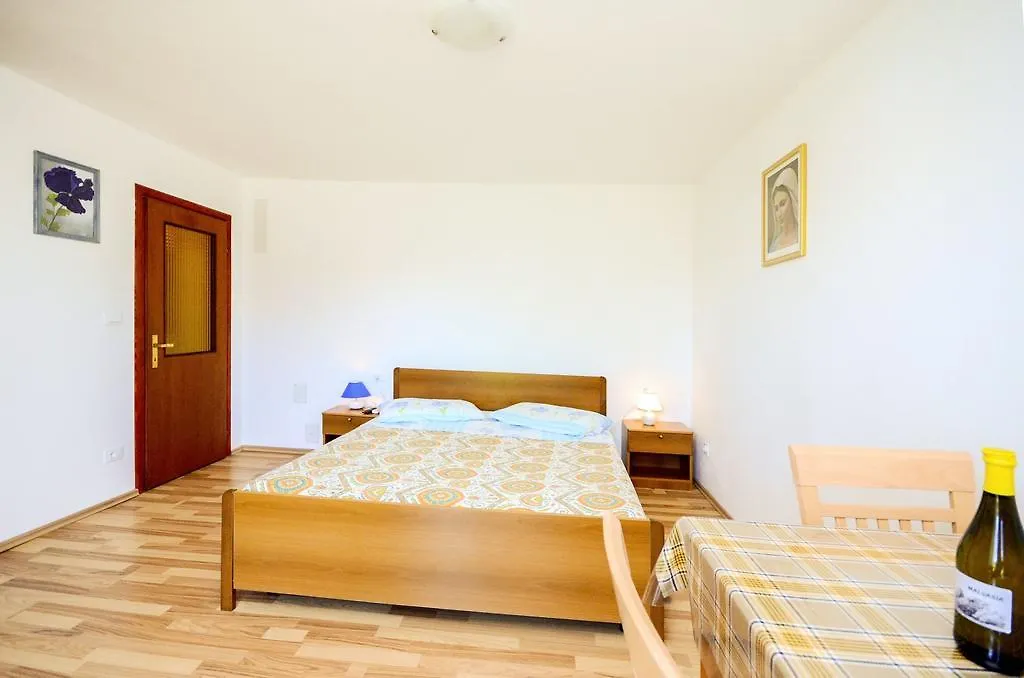 Apartments Romano روفينج