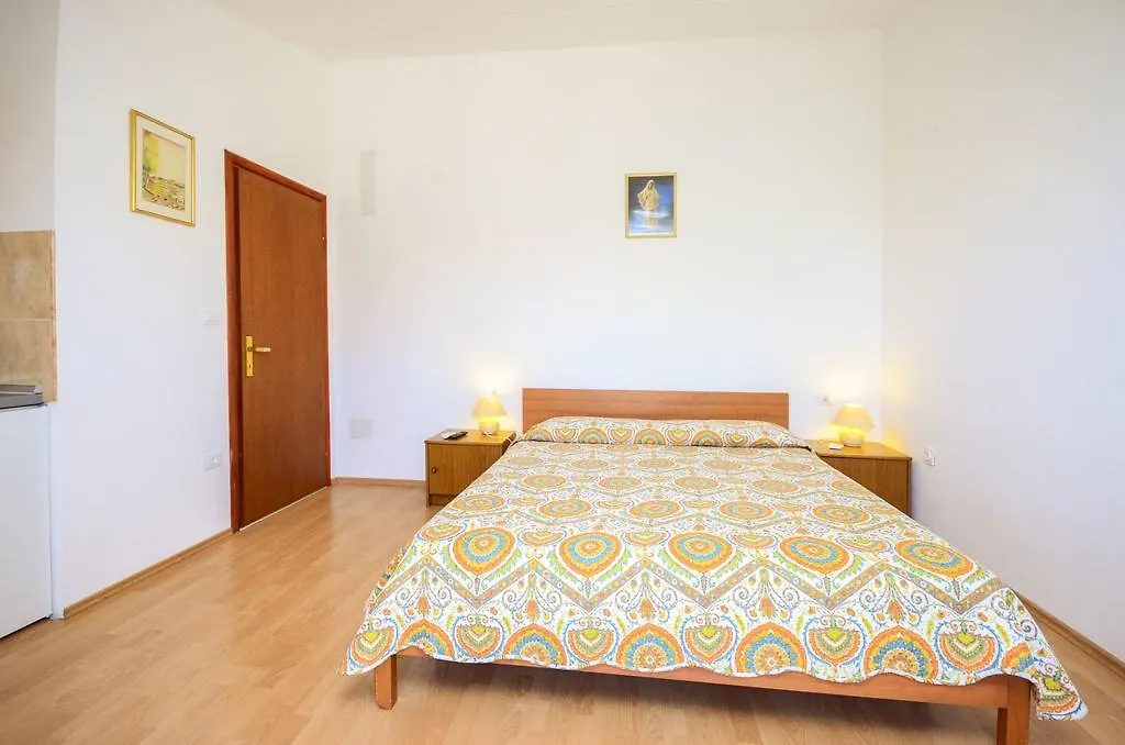 Apartments Romano روفينج